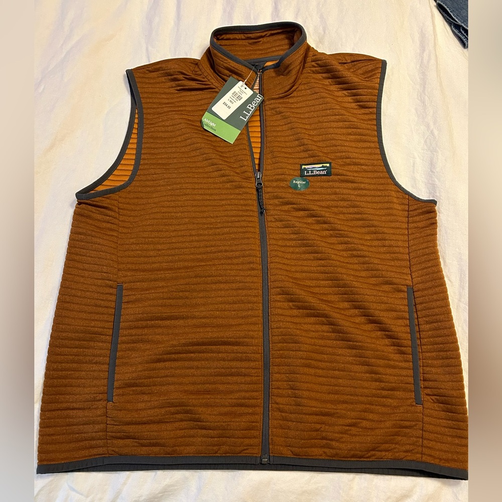 NWT Men’s L.L. Bean, Airlight vest, size large, dark orange